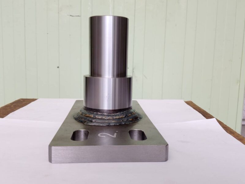 複合材仕様 軸ブラケット