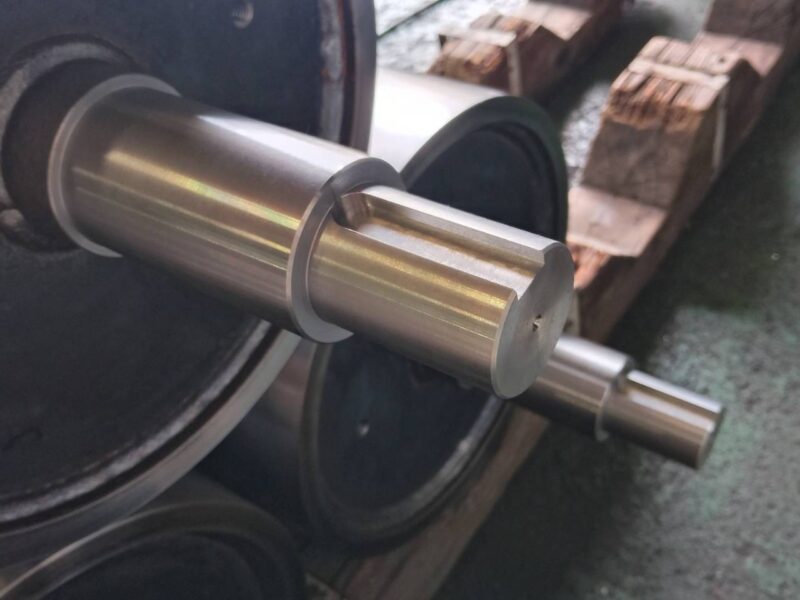 φ350mm 製鉄工場向けローラー