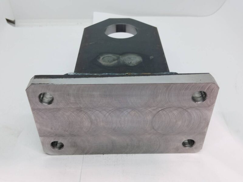 ホイールブラケット