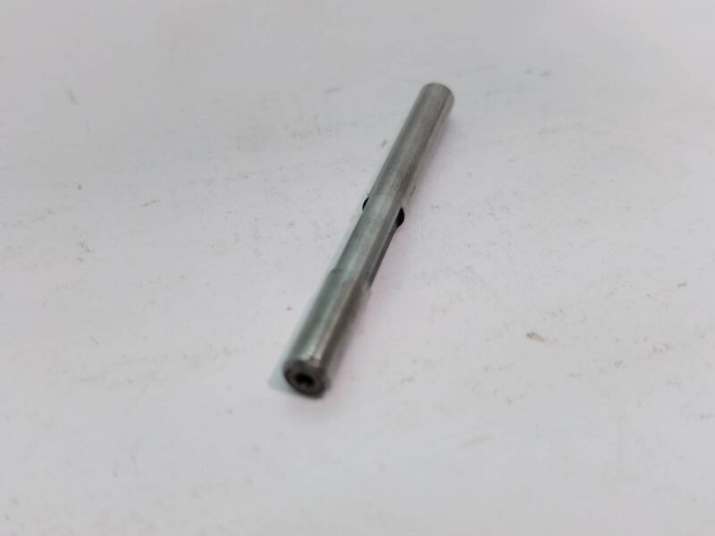 S45C製 Φ4h7ピン｜高周波焼入れ後の歪み取りと研磨で精度を確保