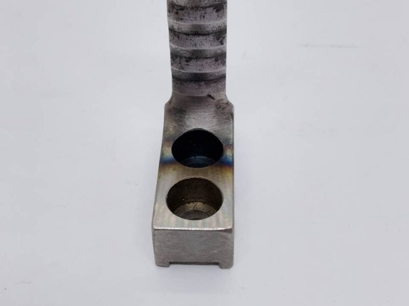 高周波焼入れ後の歪み取りで一対の噛み合いに配慮したSCM440製チャック